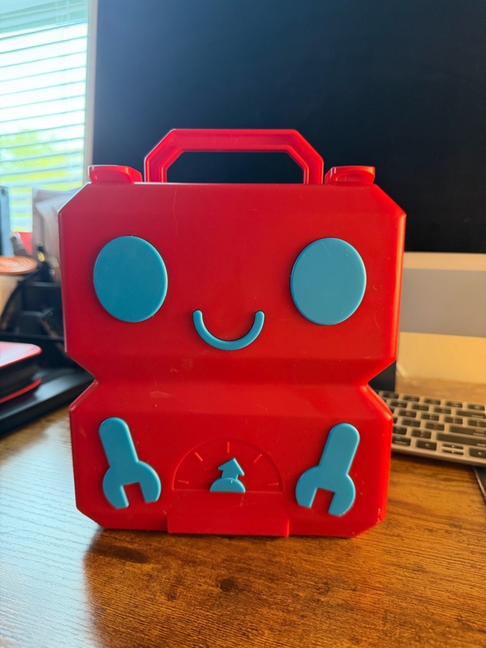 Lakeshore Playset Robot Town Carry Case Play Set With Purple Robot Figure